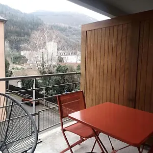 Appartement Joli T2 Tres Bien Situe, Parking Couvert, Lourdes